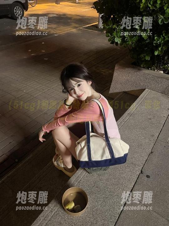 51cg 和朋友聊啥呢?下载51cg,带你一起吃瓜吧!