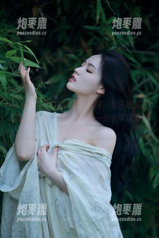 51吃瓜 快来51吃瓜官网,今日吃瓜入口让你乐翻天,一边吃瓜一边也可以顺便吃泡面!