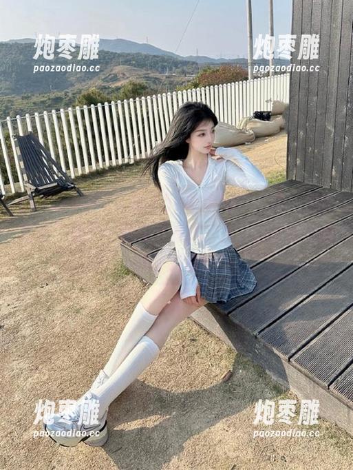 51吃瓜网 下载“51吃瓜网”,当“在线观看”成了一种生活方式,八卦吕笙也跟着跑了过来!