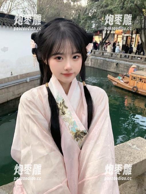 51吃瓜网，永久在线观看，仿佛隐约听到瓜peeling的声音，真好！