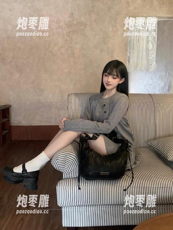 51爆料网 永久的八卦:在51爆料网中,隐秘的小道消息随时待命