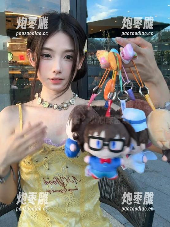 91吃瓜最新动态，靠谱还是值得怀疑的爆料？小心踩雷哦！
