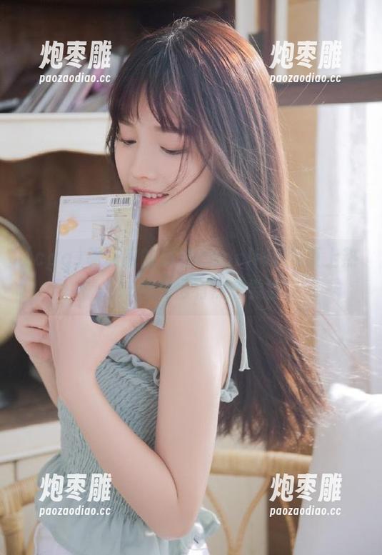 cgg 邻居家的瓜在cggolive网页上热销,好像我也有点想尝尝。