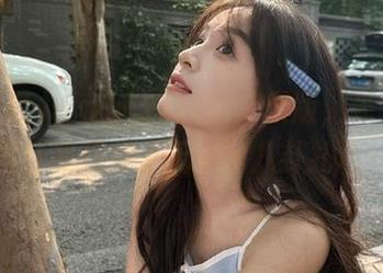 www.zzzttt苹果版，光听名字就让我想起了无尽的八卦扎心…