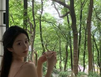 五一吃瓜苹果版：嗨翻天的滑稽胡闹官方网站！