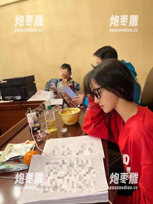 观看时光流转，吃瓜17c上的另一种人生百态