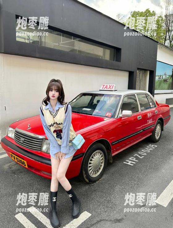 吃瓜网 每次刷“51人人吃瓜网”网页,我都想:这中的瓜还能吃吗?还是干脆拍了它?