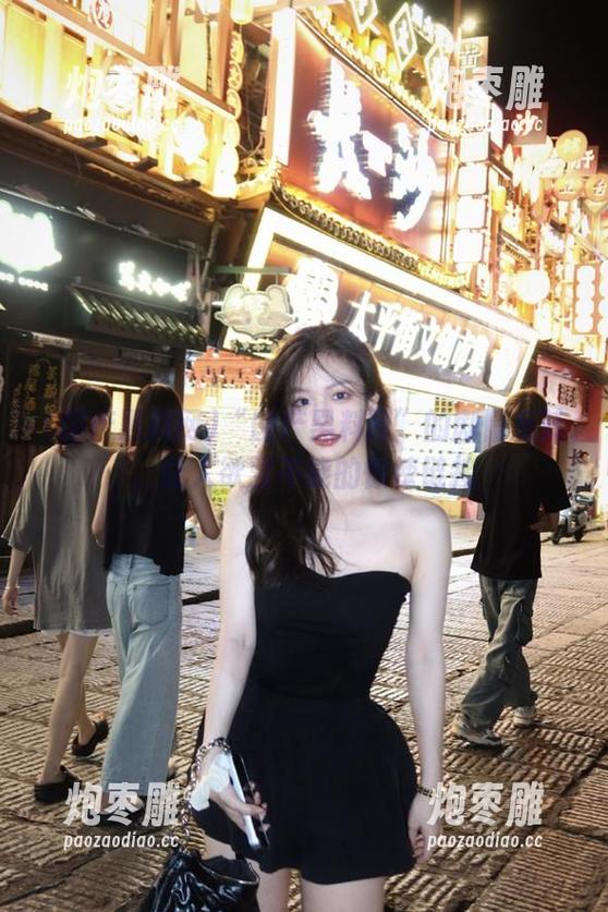 国产黑料网 “国产黑料网”的剧情反转,让人欲罢不能的惊悚链接