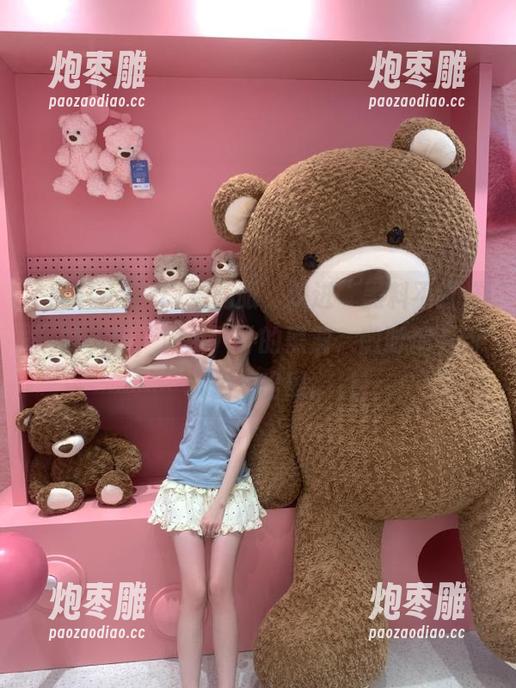 黑料不打烊 别眨眼,快进“黑料不打烊”的入口,深入八卦的黑洞,随时都有新玩意儿出现。