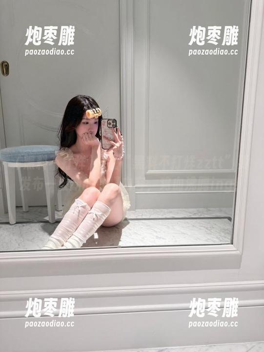 听说“黑料不打烊zztt”要发布一波新的劲爆内容，鸡血沸腾ing！