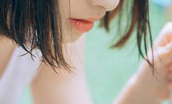 “黑料天堂”的视频撕开现实，竟让我心里痒痒……