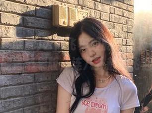 云霄飞车般的万里长征篇黑料正能量苹果版，连八卦都能飞起来！