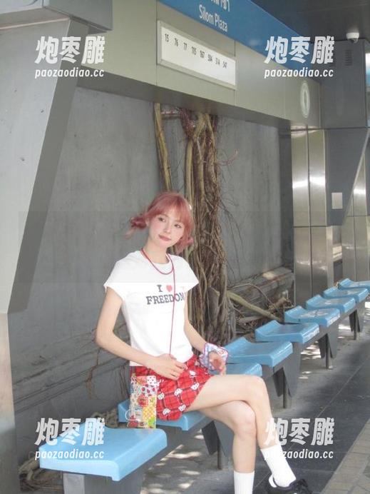 黑料网官网：每一次网页翻动，都是对我内心的考验！