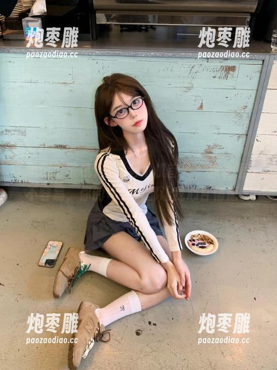 黑料老司机首页，想说爱你不容易，你的每个料都让我心甘情愿。