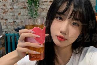 登录黑瓜吃料的那一刻，灵魂出窍般期待，今天的瓜又会多么奇妙？